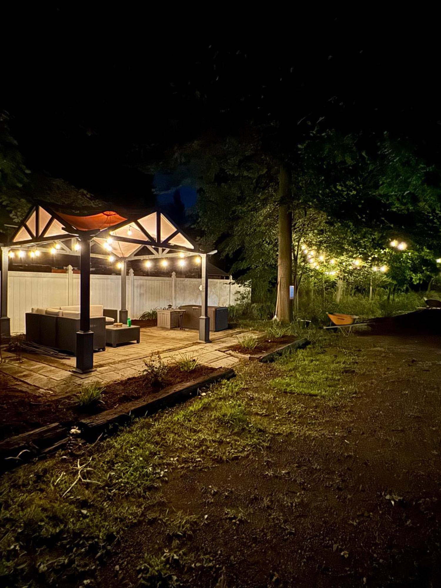 The Edwards Waterhouse Inn Fredonia Exterior photo
